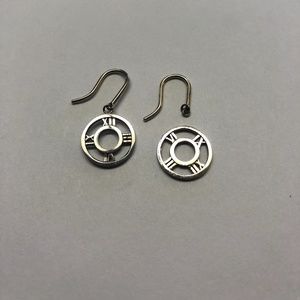 Atlas round earrings